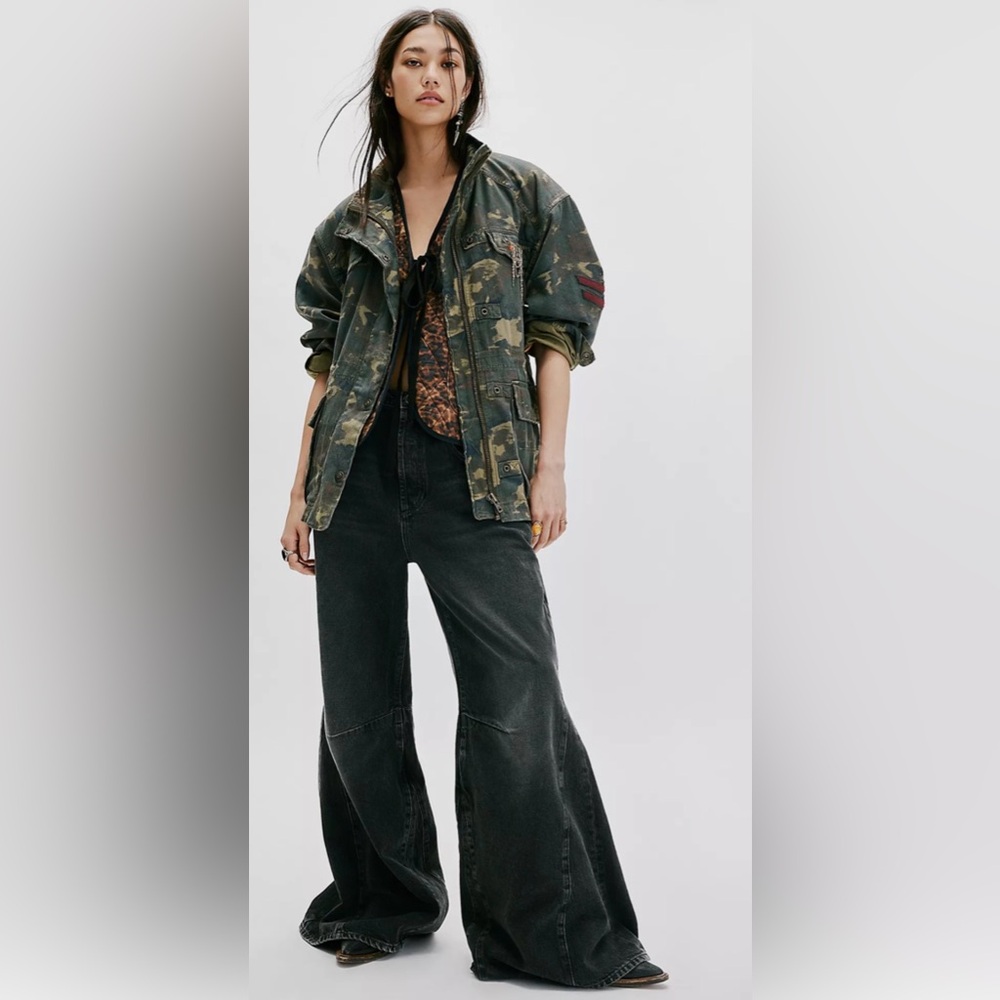 Free People We The Free Arya Camo Jacket - Picture 2 of 12